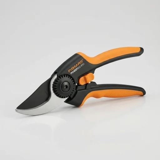 Fiskars PowerGear2 Bypass Pruning Shears